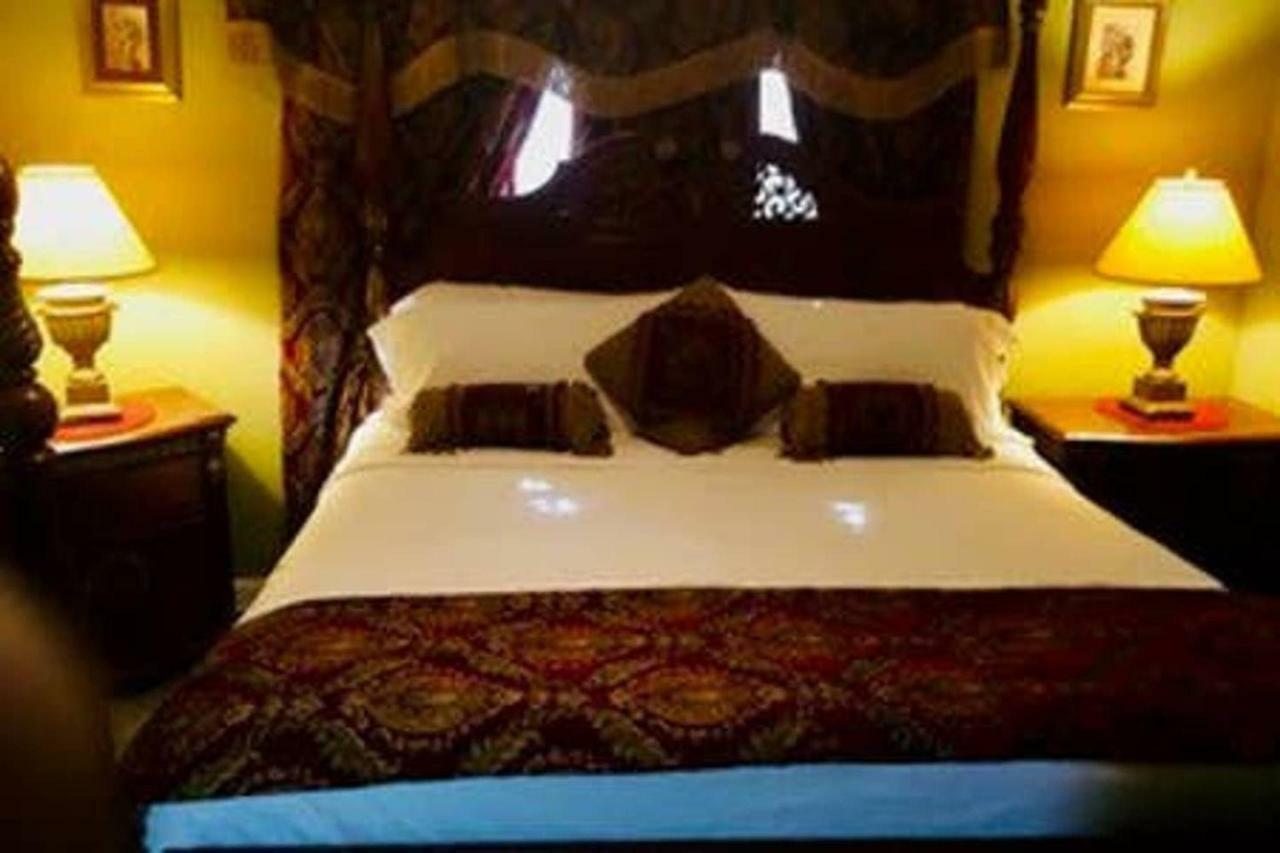 2 Bedroom Sleeps 6 Spacious Luxury Apartment 79 Монтгомери Экстерьер фото